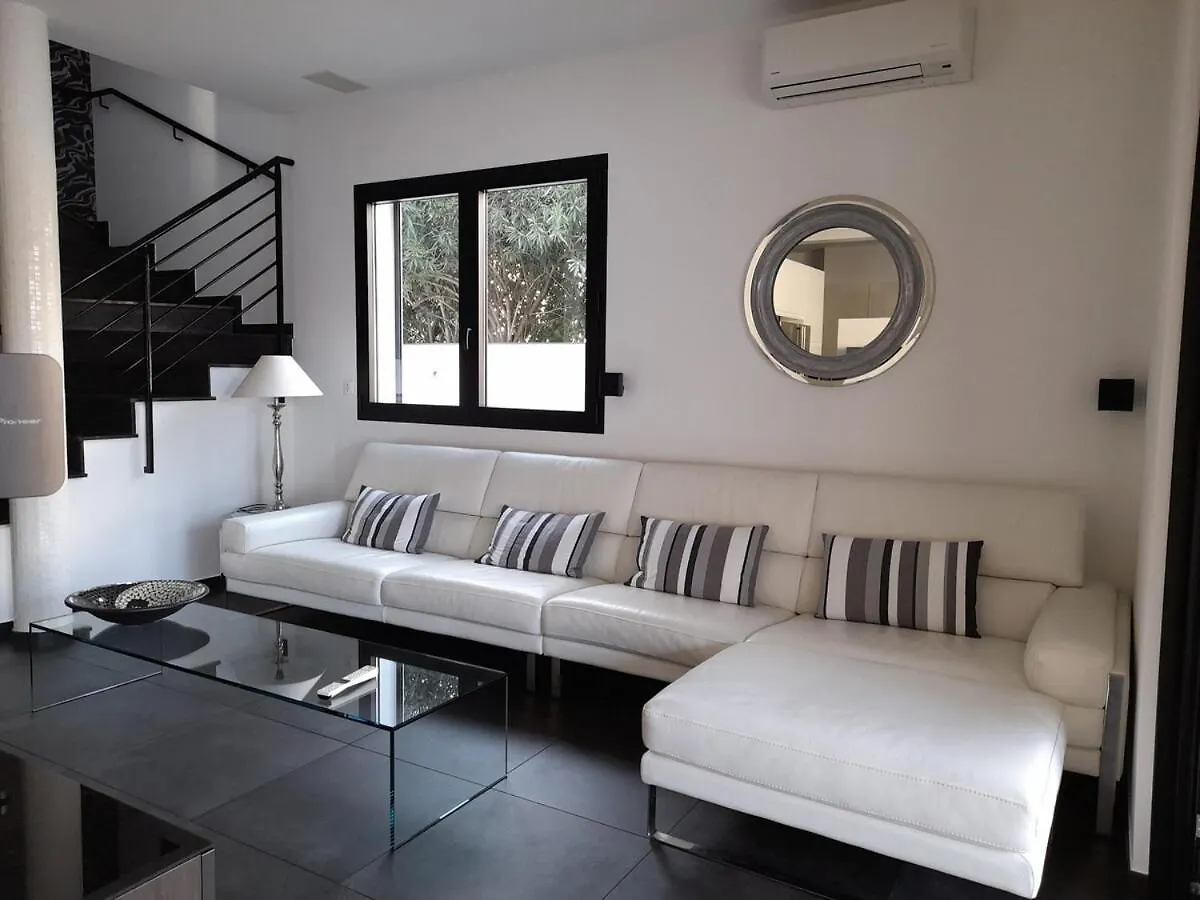 Villa De Vacances Au Coeur De La Nature Cavalaire-sur-Mer 0*,  Frankrike